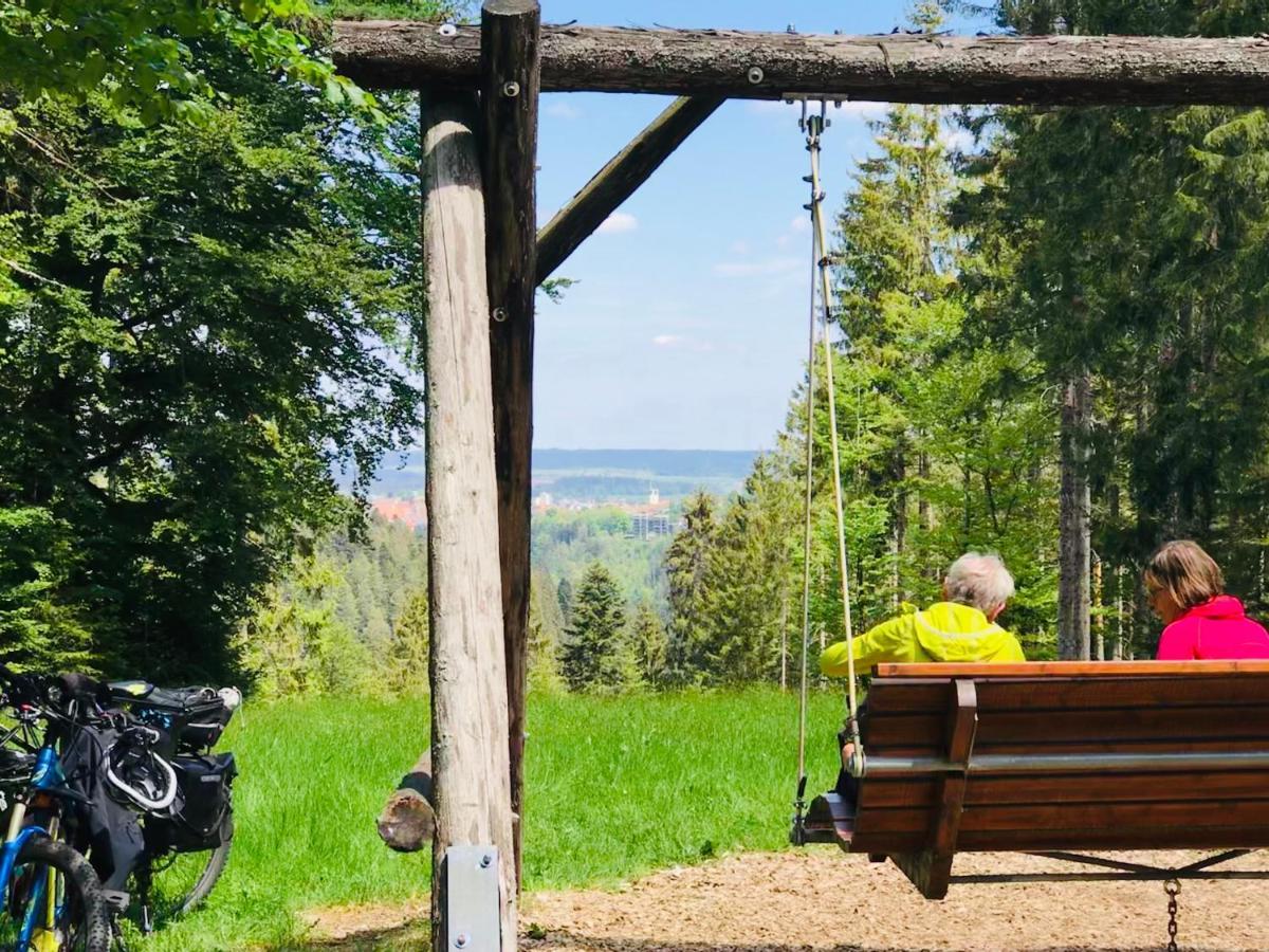 Haus Jenni Im Schwarzwald, 3,5-Zimmer, Grosse Terrasse フロイデンシュタット エクステリア 写真